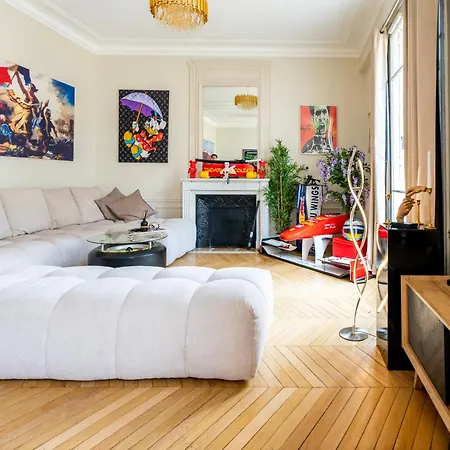 Luxe Tour Eiffel Apartment Paris
