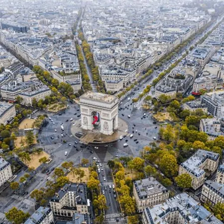 Luxe Tour Eiffel Apartment *